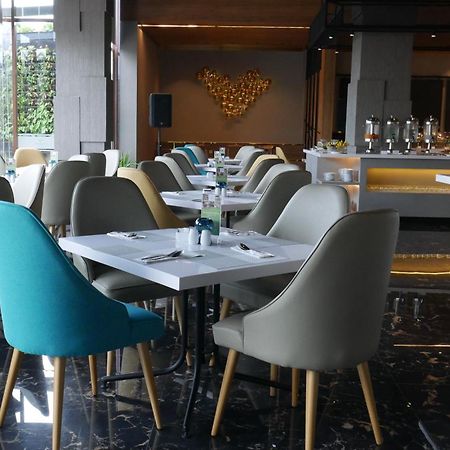 Prime Park Hotel & Convention Pekanbaru Extérieur photo