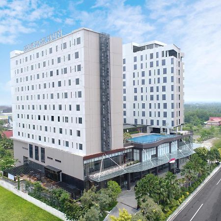 Prime Park Hotel & Convention Pekanbaru Extérieur photo
