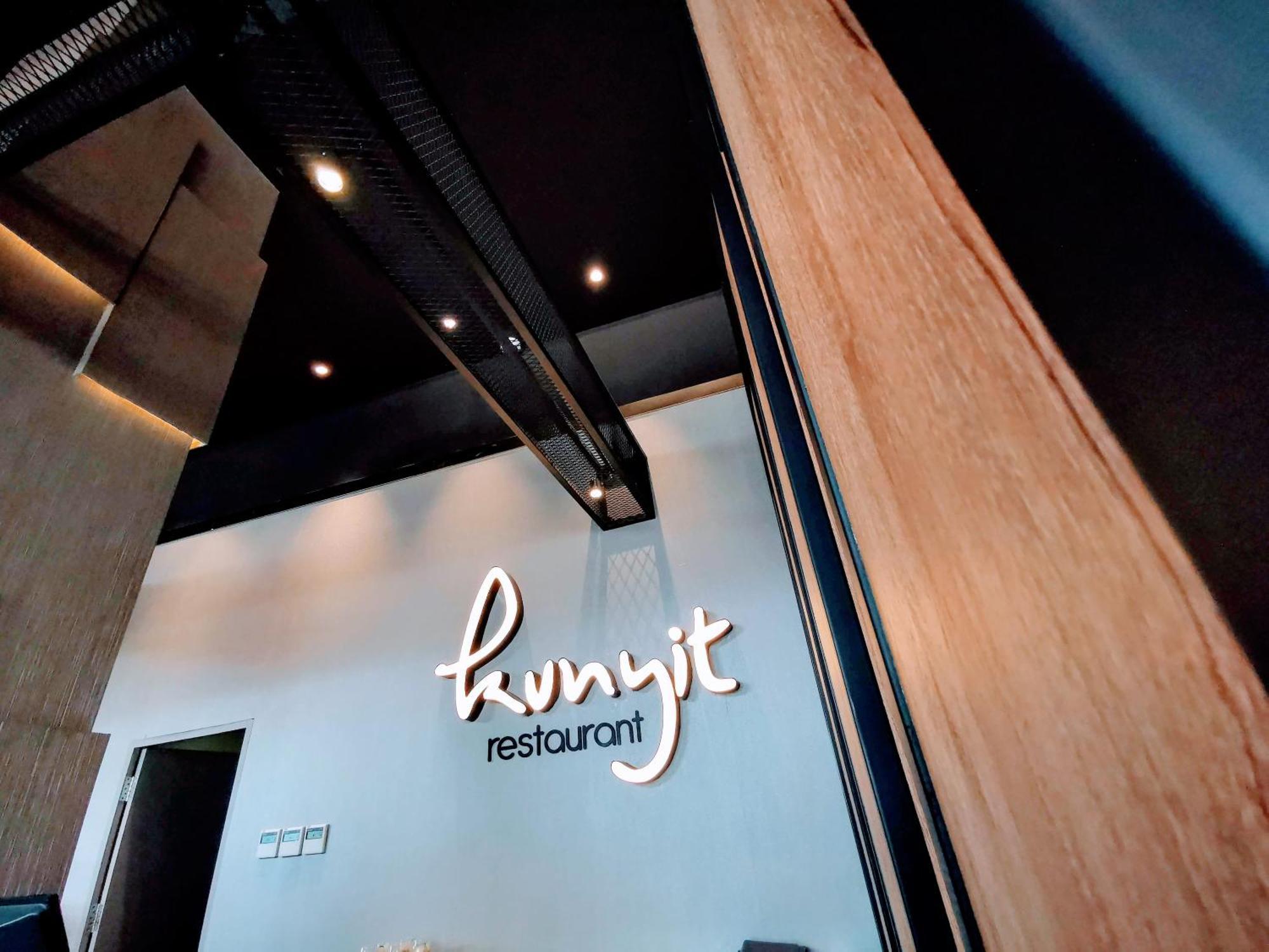 Prime Park Hotel & Convention Pekanbaru Extérieur photo